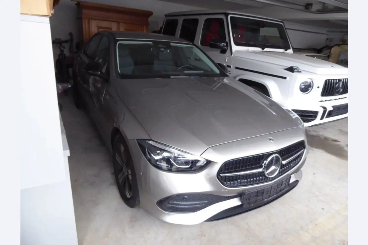 New and as good as new luxury vehicles-2