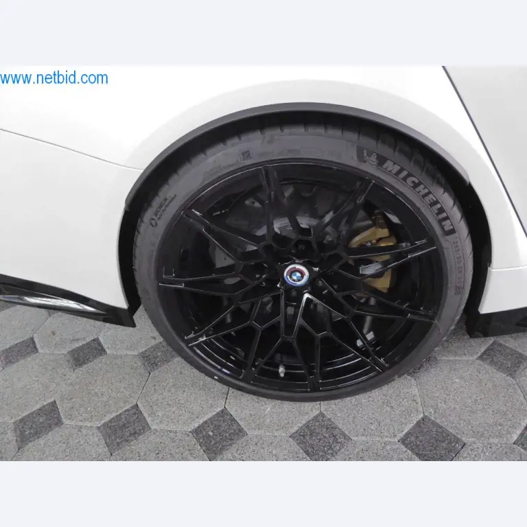 Vehículos de lujo nuevos y seminuevos-11