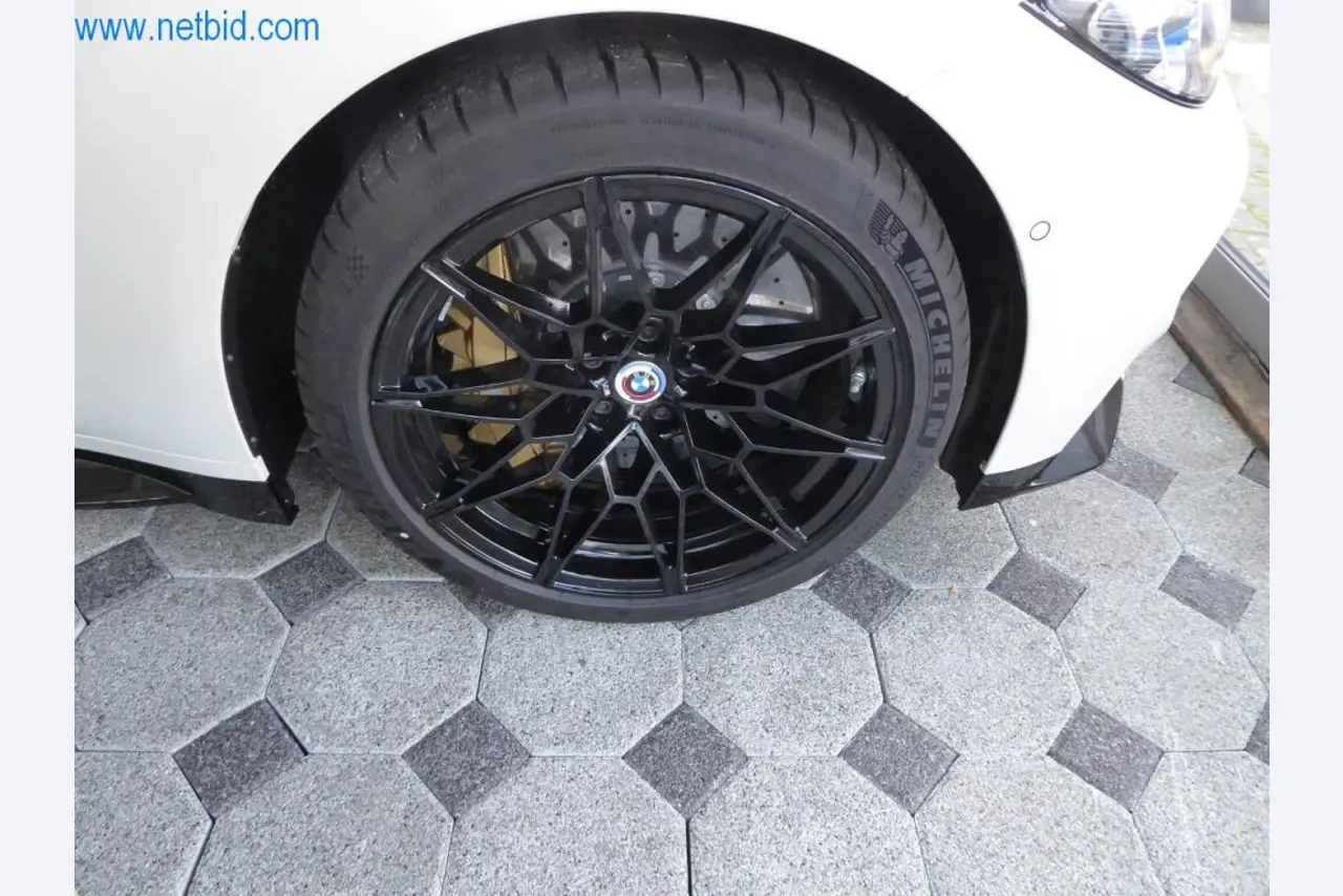 Vehículos de lujo nuevos y seminuevos-12