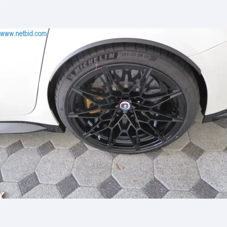 Vehículos de lujo nuevos y seminuevos-13