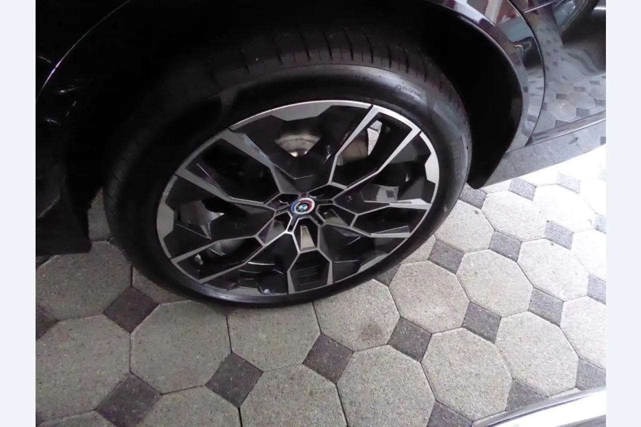 New and as good as new luxury vehicles-12