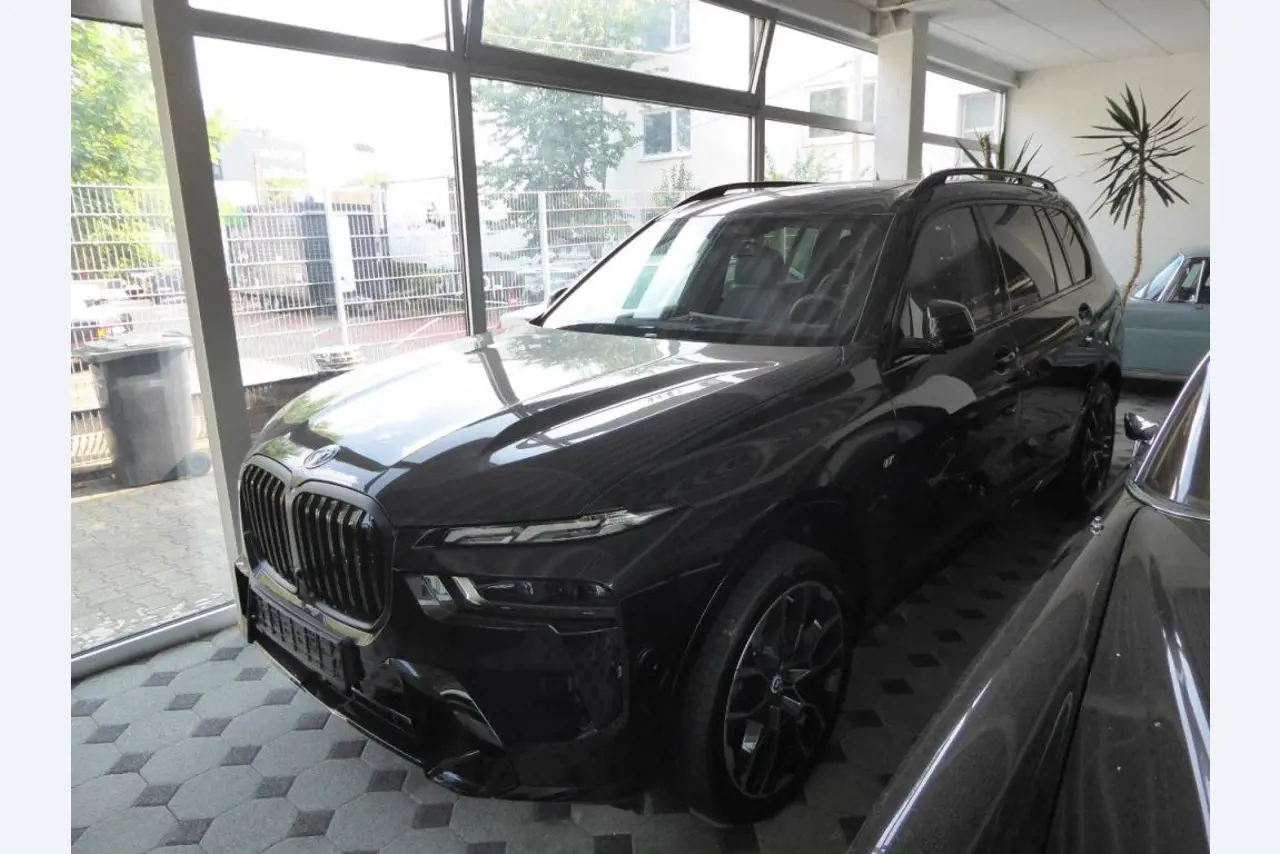 New and as good as new luxury vehicles-1