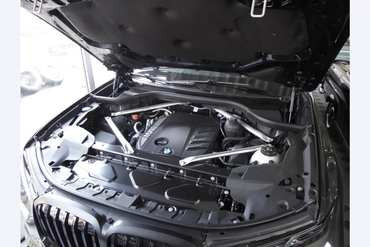 New and as good as new luxury vehicles-8