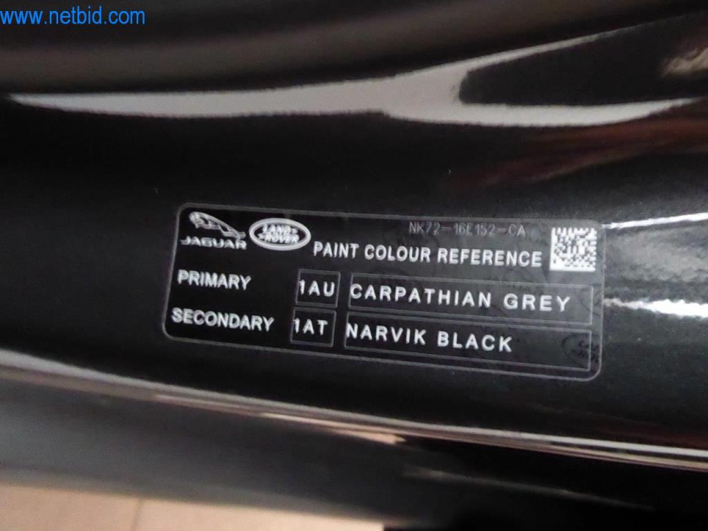 Nová a zánovní luxusní vozidla-11