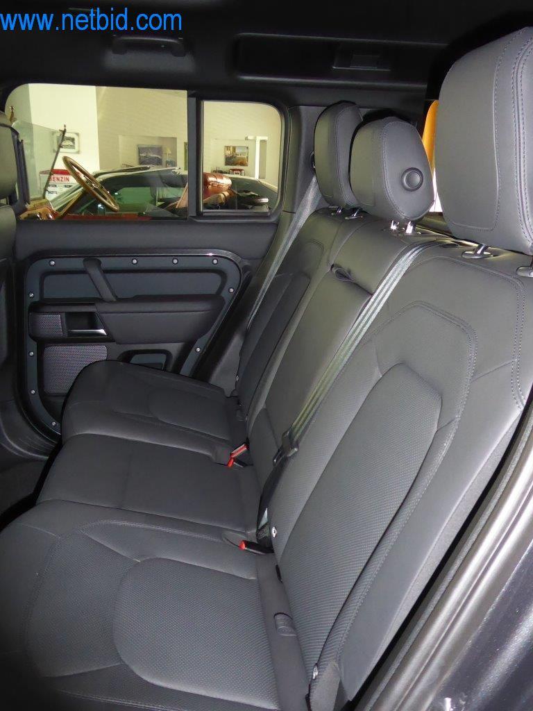 Nová a zánovní luxusní vozidla-14