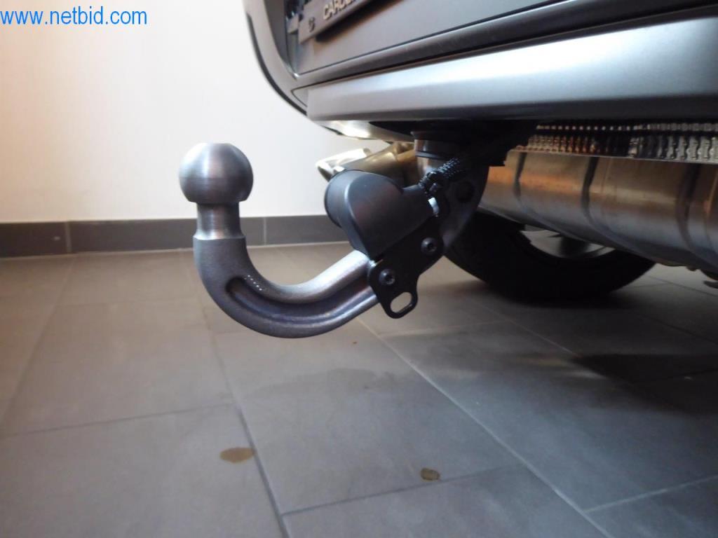 Nová a zánovní luxusní vozidla-4