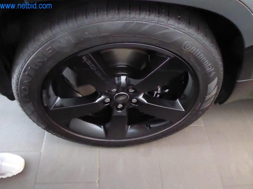 Nová a zánovní luxusní vozidla-7