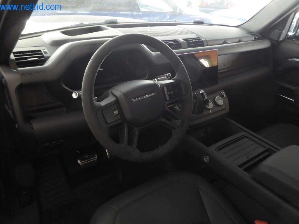 Nová a zánovní luxusní vozidla-9