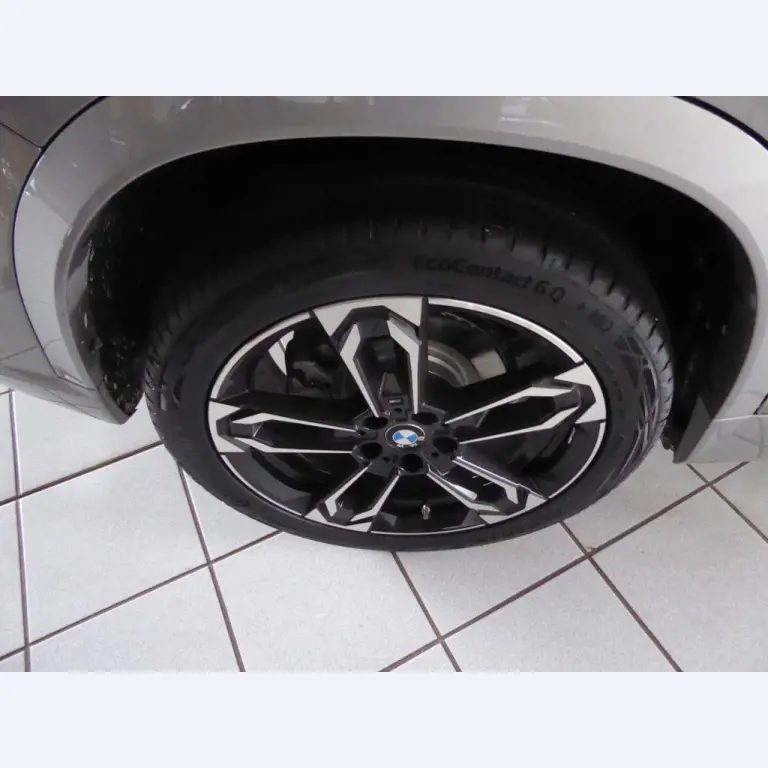New and as good as new luxury vehicles-16