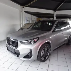 SUV BMW X1 xDrive23i (U11)