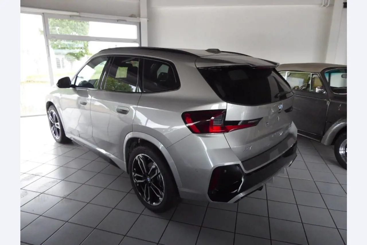 New and as good as new luxury vehicles-2