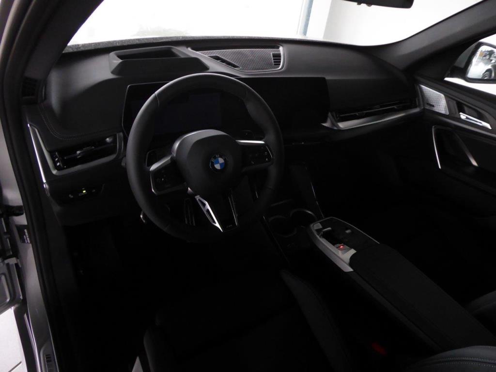 Nová a zánovní luxusní vozidla-7