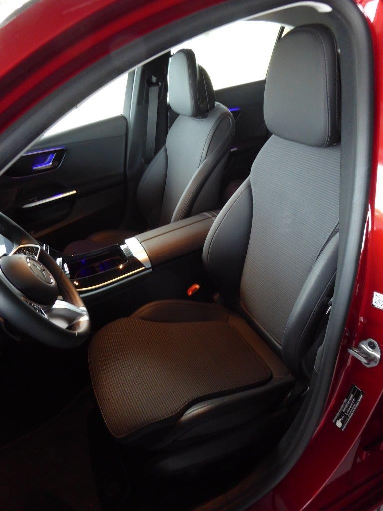 Nová a zánovní luxusní vozidla-10