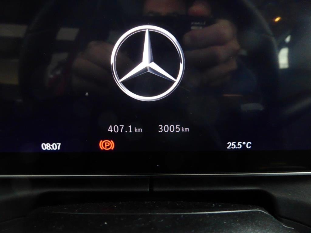 Nová a zánovní luxusní vozidla-8