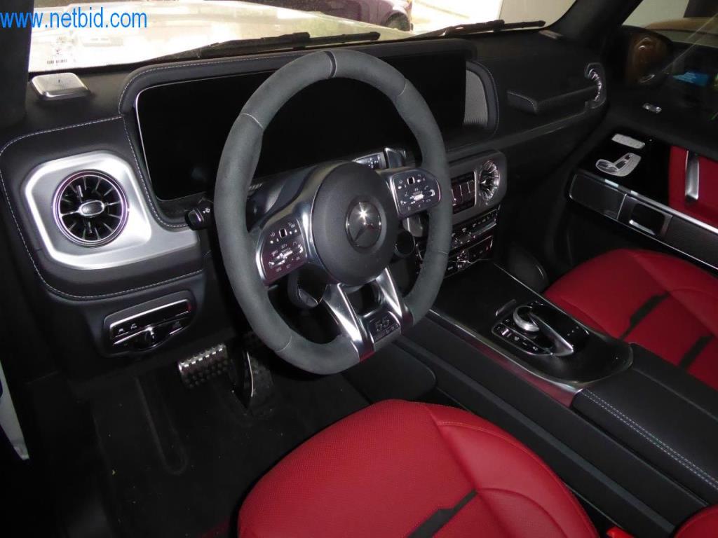 Nová a zánovní luxusní vozidla-10