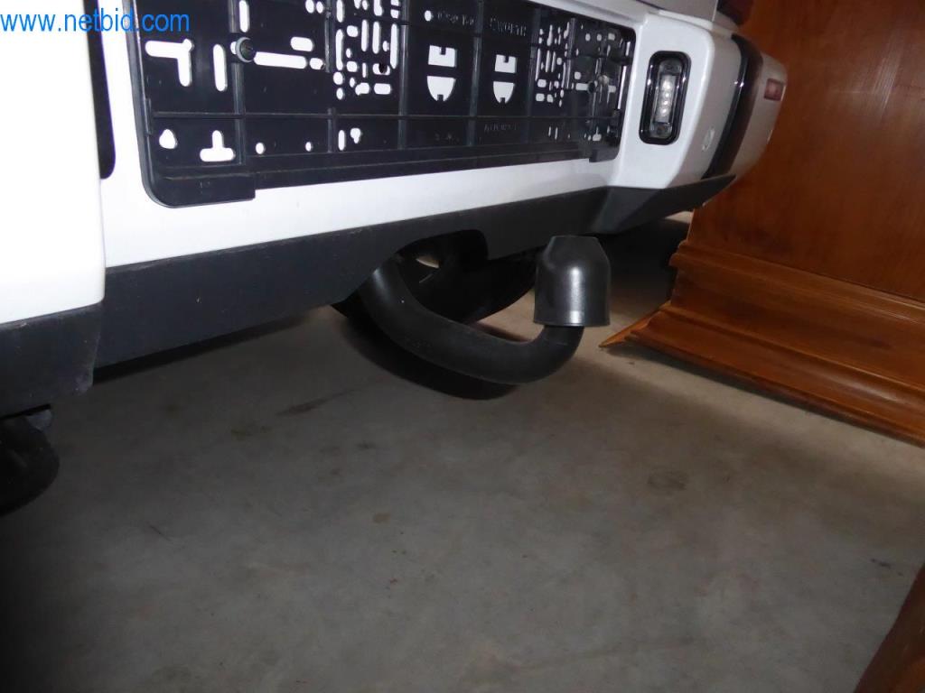 Nová a zánovní luxusní vozidla-17