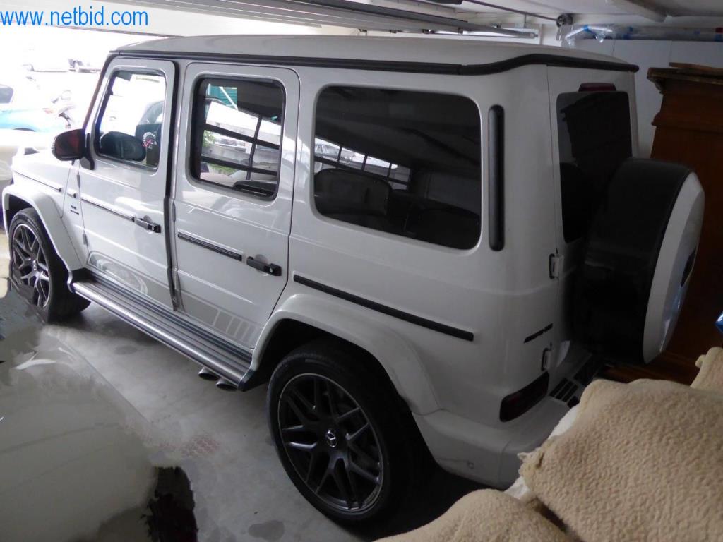 Nová a zánovní luxusní vozidla-3