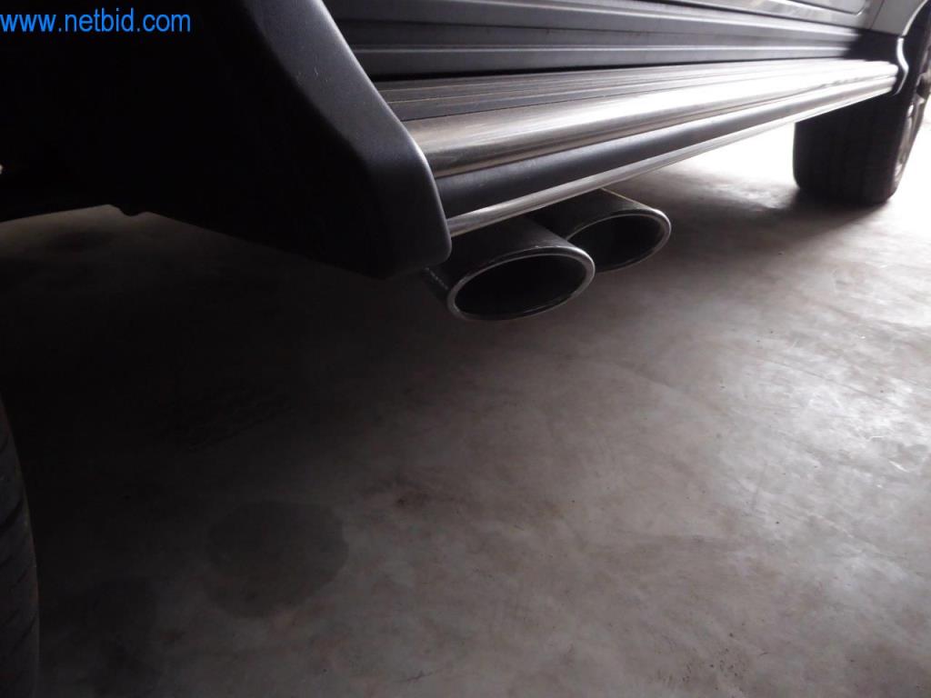 Nová a zánovní luxusní vozidla-8