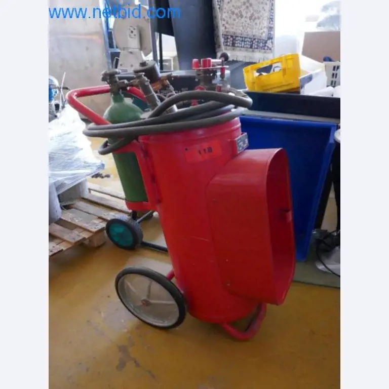 Stroje, obchodní zařízení a sklady pro výrobu úpraven vody-1