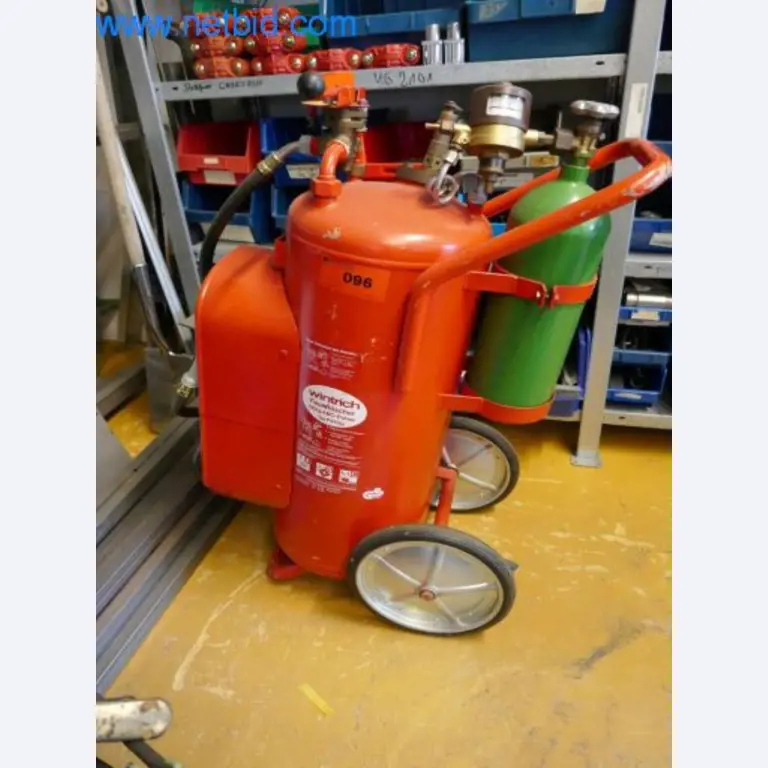 Stroje, obchodní zařízení a sklady pro výrobu úpraven vody-1