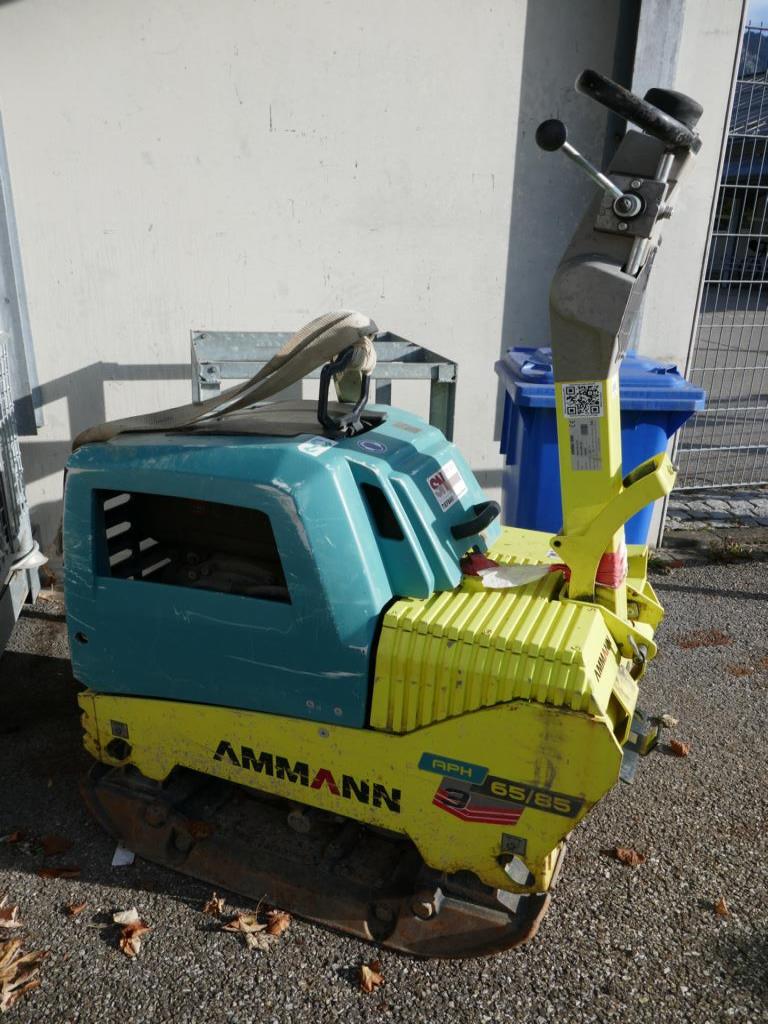 Dobrze utrzymane maszyny budowlane-3