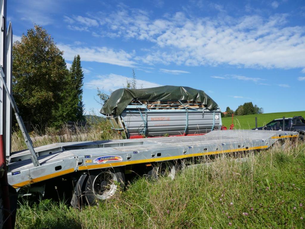 Dobrze utrzymane maszyny budowlane-3