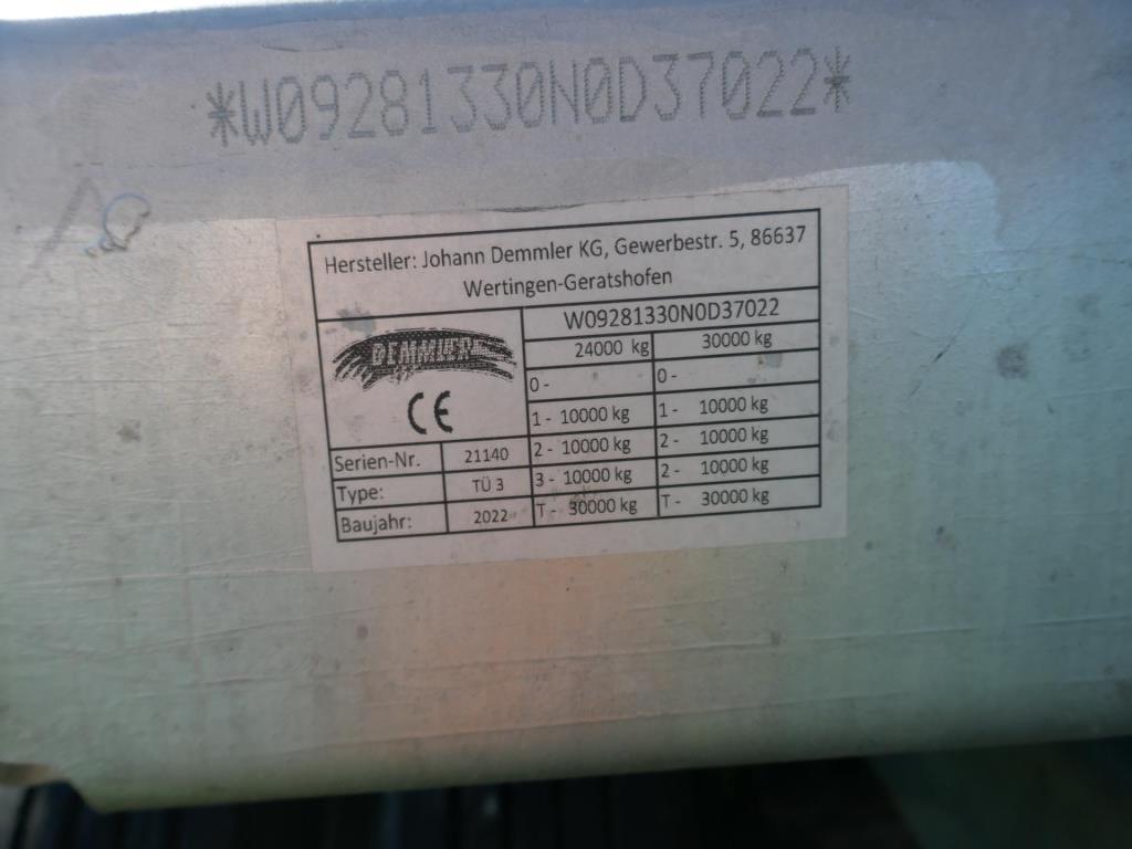 Dobrze utrzymane maszyny budowlane-8