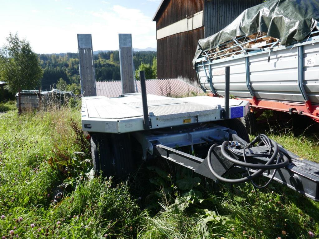 Dobrze utrzymane maszyny budowlane-9