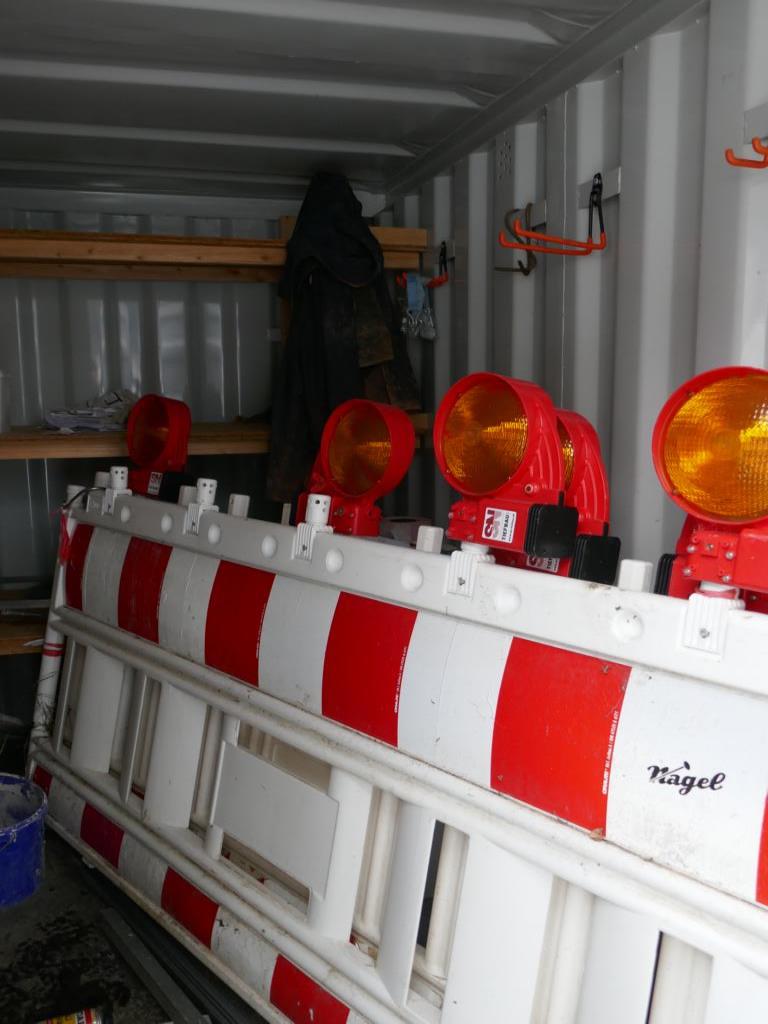 Dobrze utrzymane maszyny budowlane-3