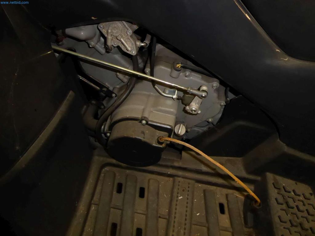 Liquidación de almacén de una empresa de servicios, vehículos, equipos de almacén-3