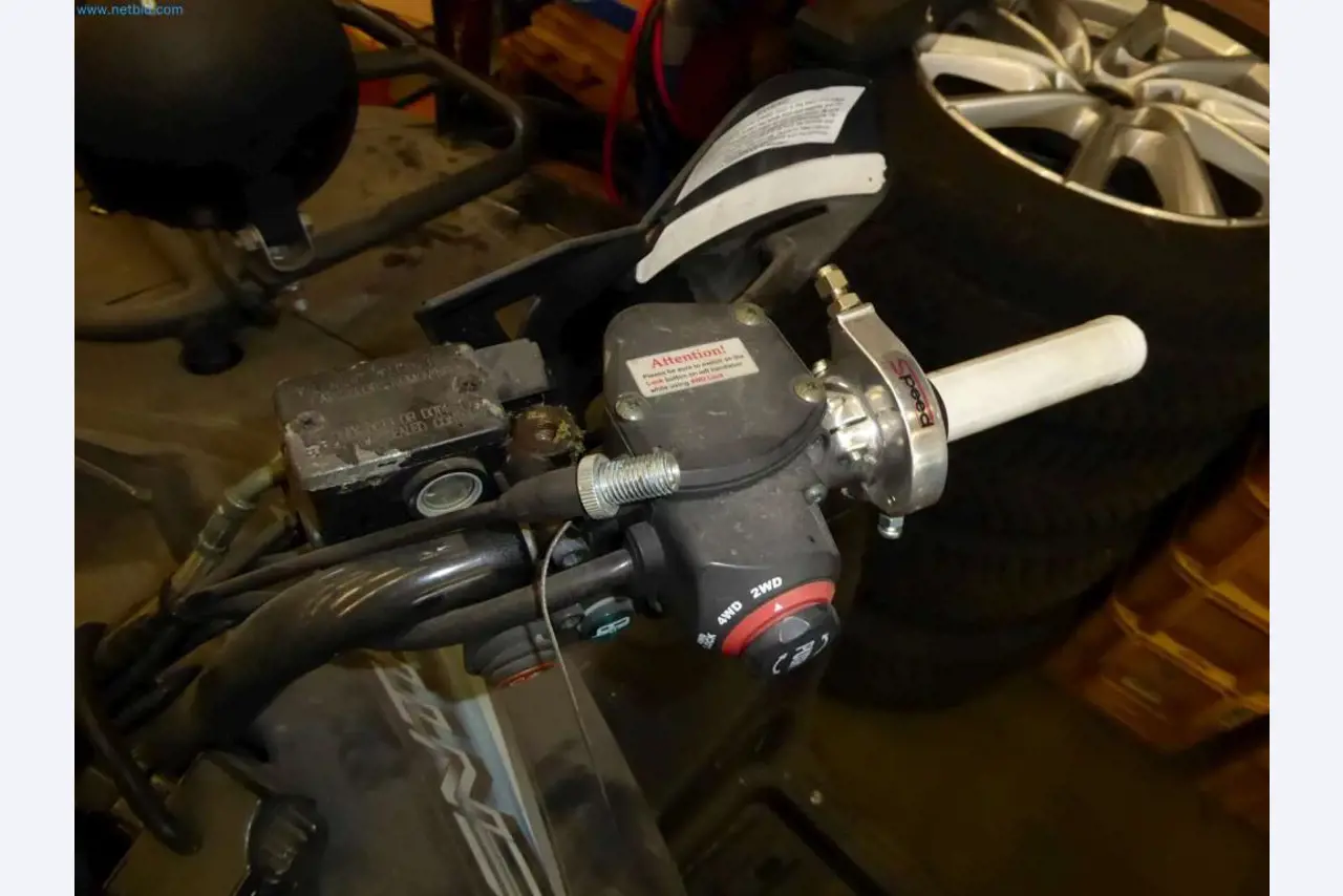 Magazijnliquidatie van een dienstverlenend bedrijf, voertuigen, magazijnuitrusting-6