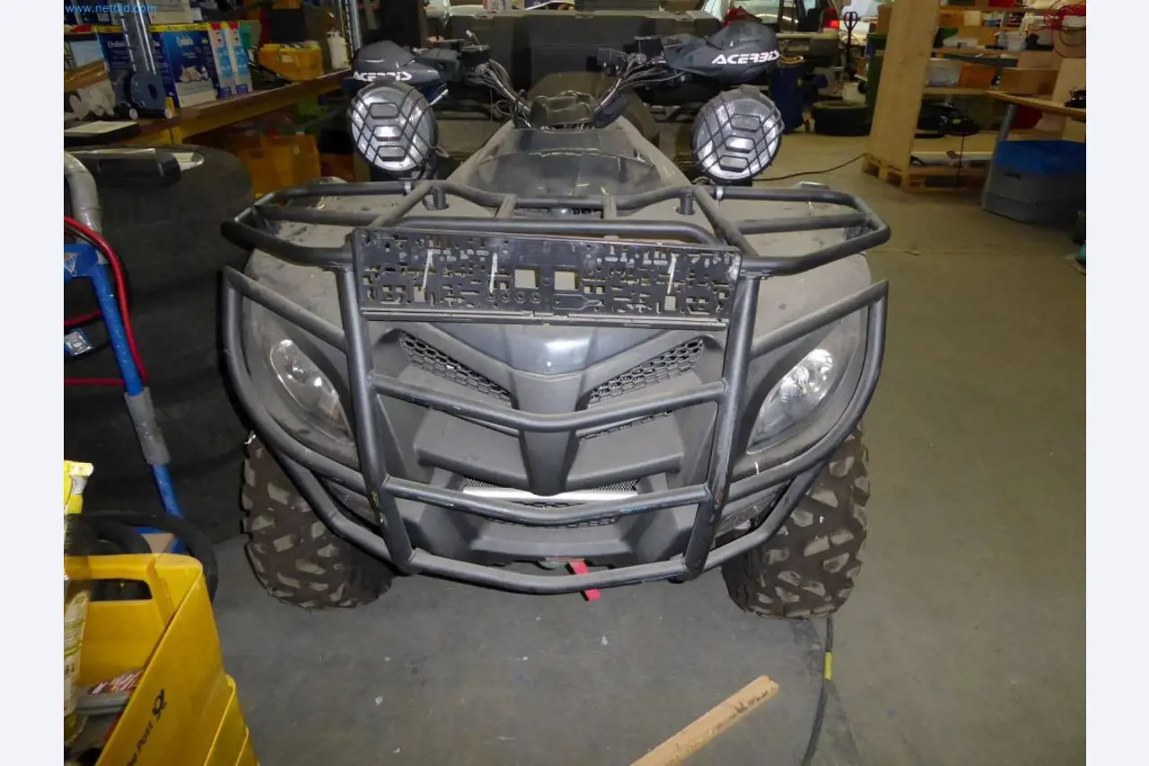 Magazijnliquidatie van een dienstverlenend bedrijf, voertuigen, magazijnuitrusting-8