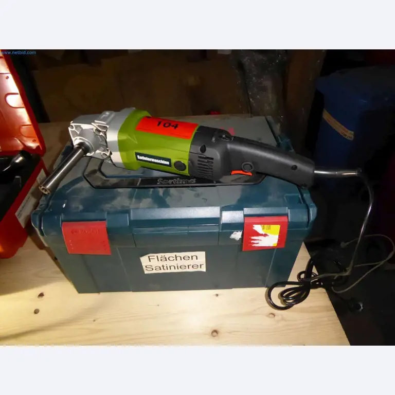 Lagerauflösung eines Dienstleistungsbetriebes, Fahrzeuge, Lagereinrichtung-1