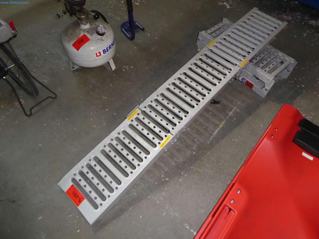 Liquidación de almacén de una empresa de servicios, vehículos, equipos de almacén-2