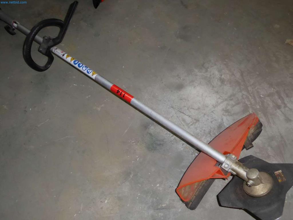 Lagerauflösung eines Dienstleistungsbetriebes, Fahrzeuge, Lagereinrichtung-3