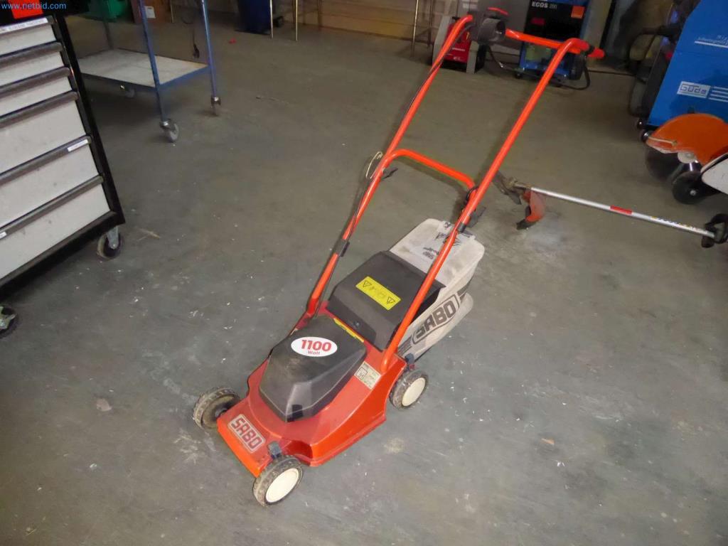 Lagerauflösung eines Dienstleistungsbetriebes, Fahrzeuge, Lagereinrichtung-4