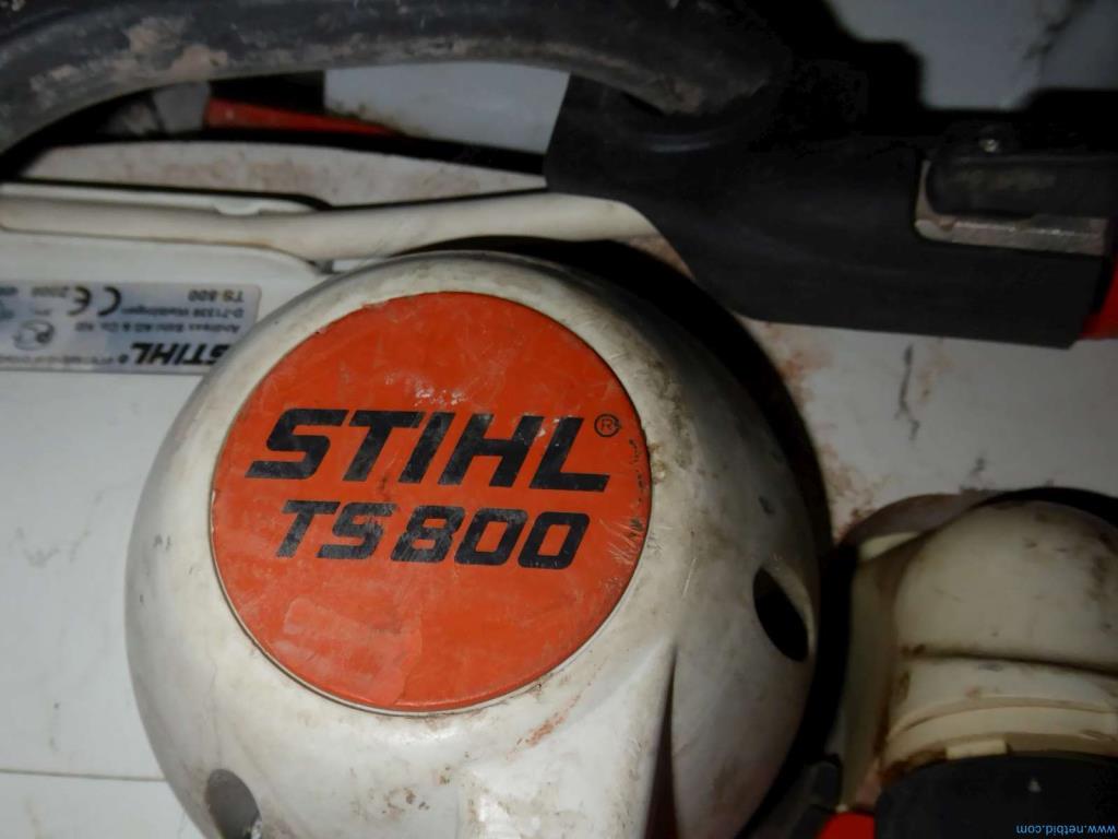 Likwidacja magazynu firmy usługowej, pojazdy, wyposażenie magazynu-2