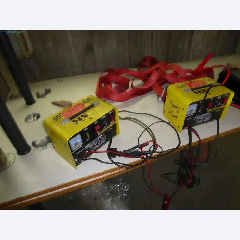 Lagerauflösung eines Dienstleistungsbetriebes, Fahrzeuge, Lagereinrichtung-1