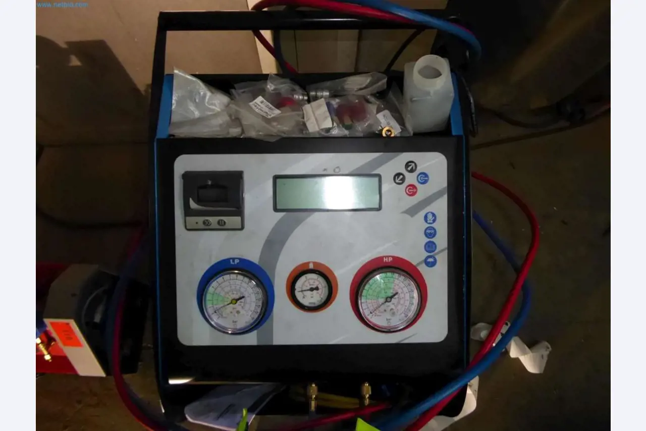 Liquidación de almacén de una empresa de servicios, vehículos, equipos de almacén-4