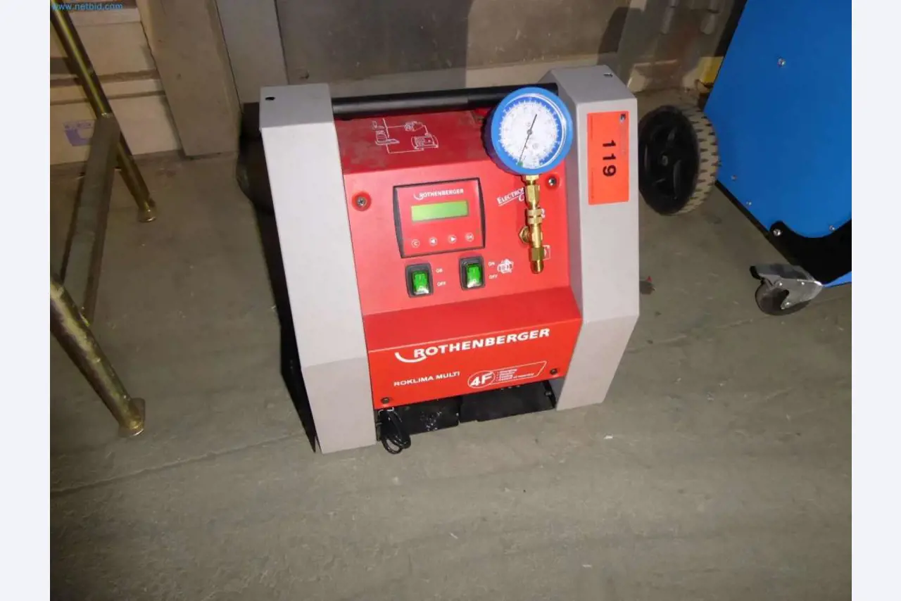 Liquidación de almacén de una empresa de servicios, vehículos, equipos de almacén-1