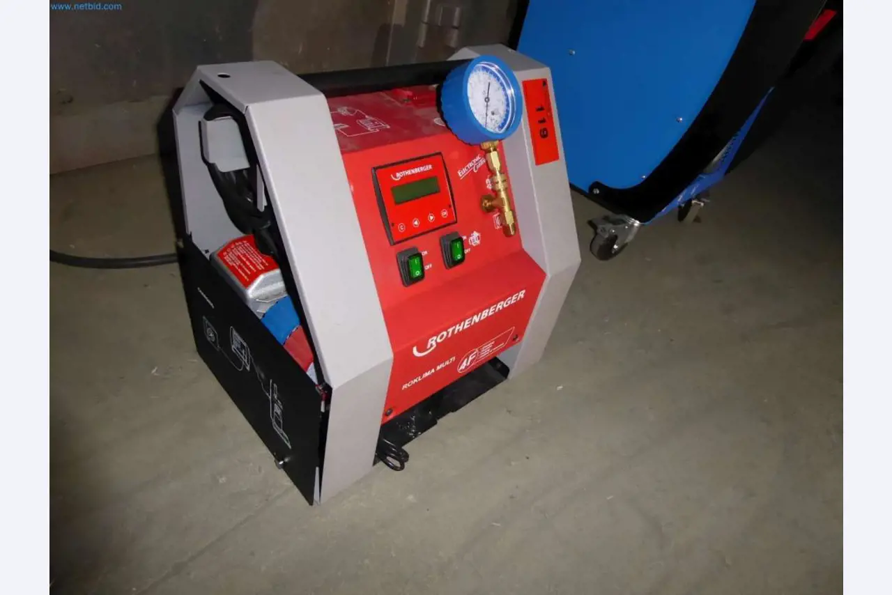 Liquidación de almacén de una empresa de servicios, vehículos, equipos de almacén-4