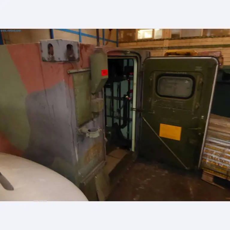 Likwidacja magazynu firmy usługowej, pojazdy, wyposażenie magazynu-1