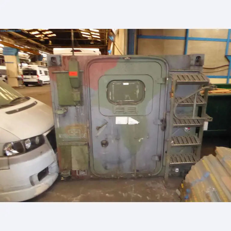 Likwidacja magazynu firmy usługowej, pojazdy, wyposażenie magazynu-2