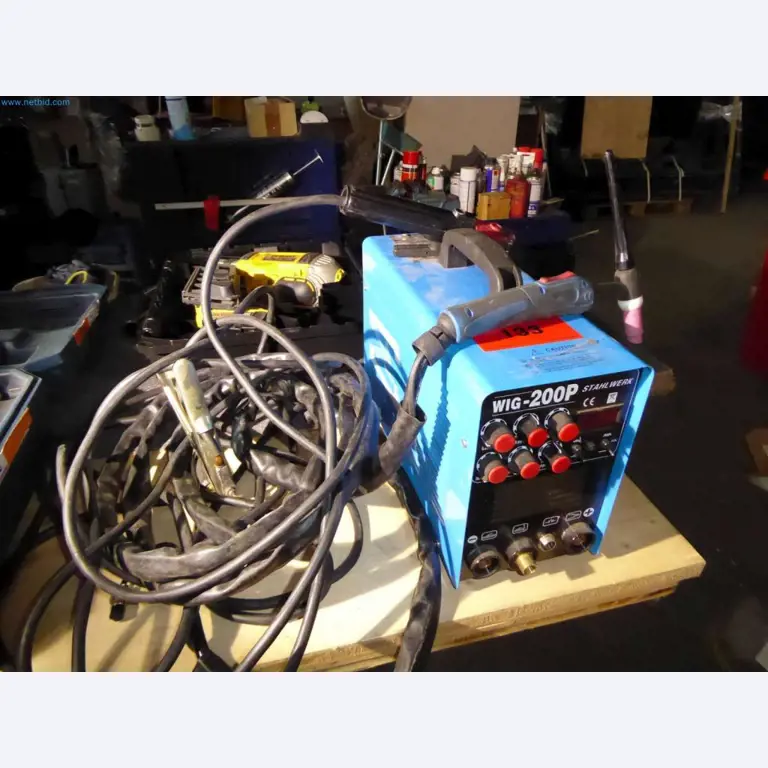 Liquidación de almacén de una empresa de servicios, vehículos, equipos de almacén-1