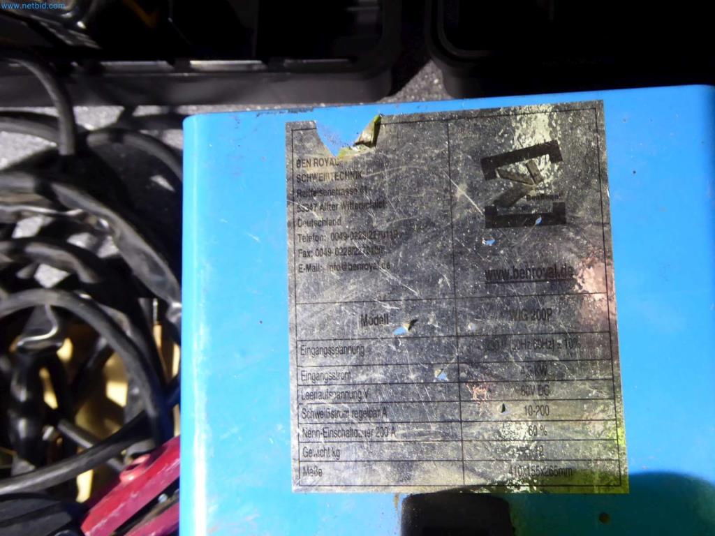 Liquidación de almacén de una empresa de servicios, vehículos, equipos de almacén-2