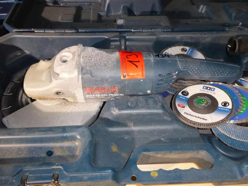 Liquidación de almacén de una empresa de servicios, vehículos, equipos de almacén-1