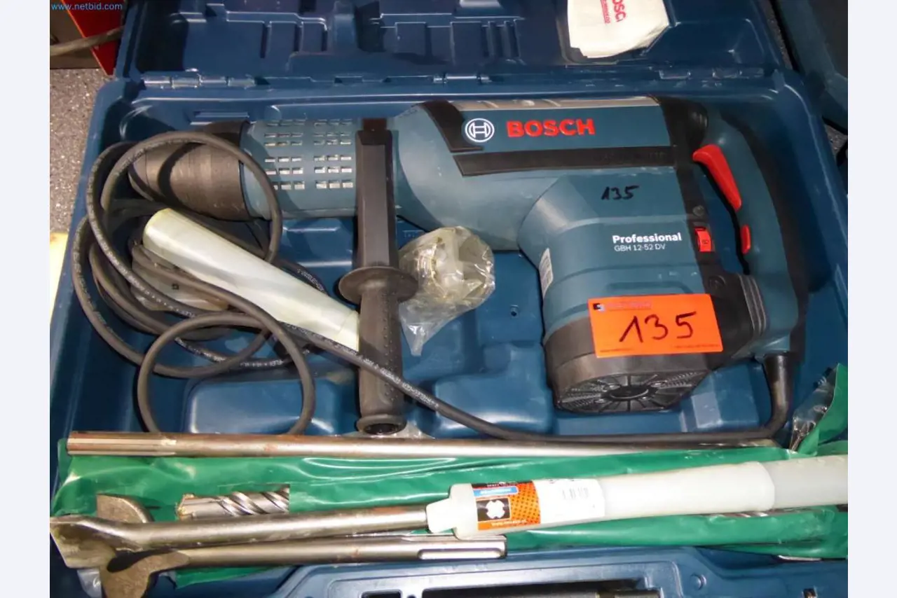 Lagerauflösung eines Dienstleistungsbetriebes, Fahrzeuge, Lagereinrichtung-2