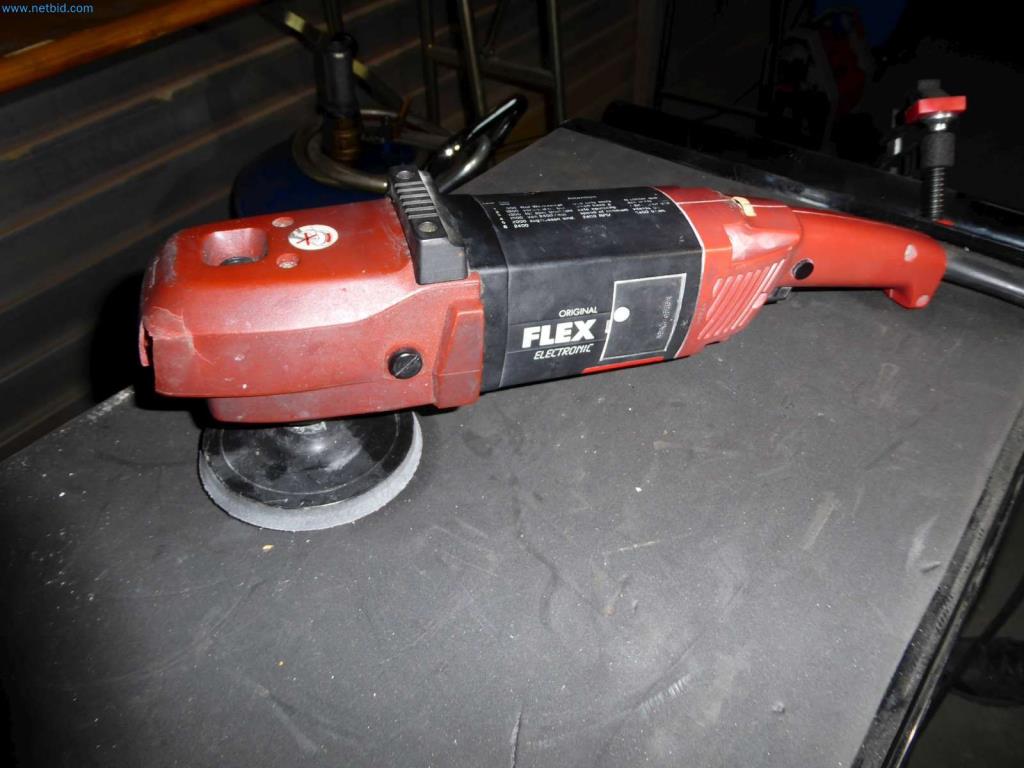 Liquidación de almacén de una empresa de servicios, vehículos, equipos de almacén-3