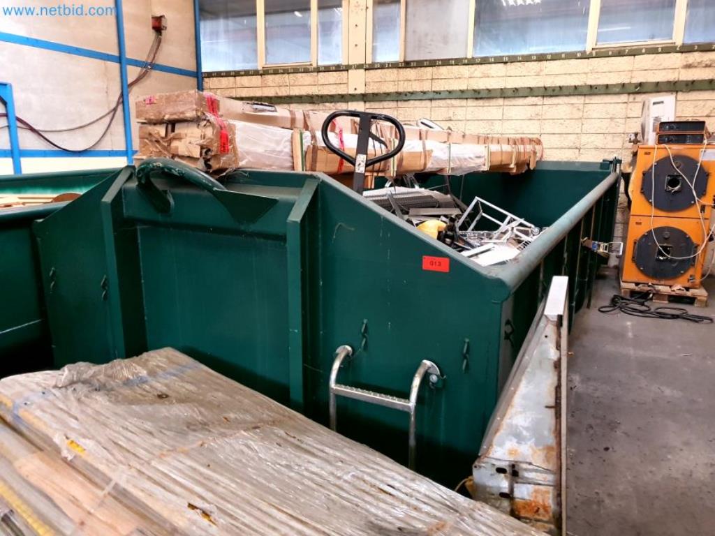 Likwidacja magazynu firmy usługowej, pojazdy, wyposażenie magazynu-12