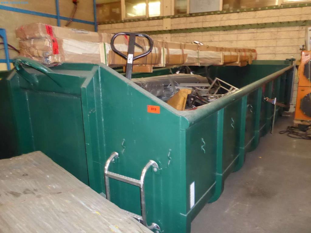 Likwidacja magazynu firmy usługowej, pojazdy, wyposażenie magazynu-2